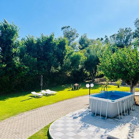 Готель Gazonia Family Estate Skala  Екстер'єр фото