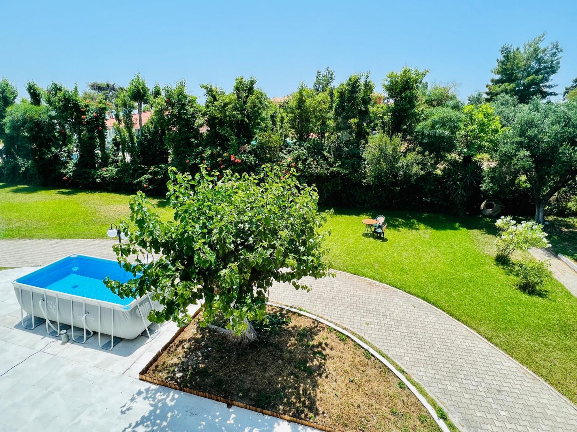Готель Gazonia Family Estate Skala  Екстер'єр фото