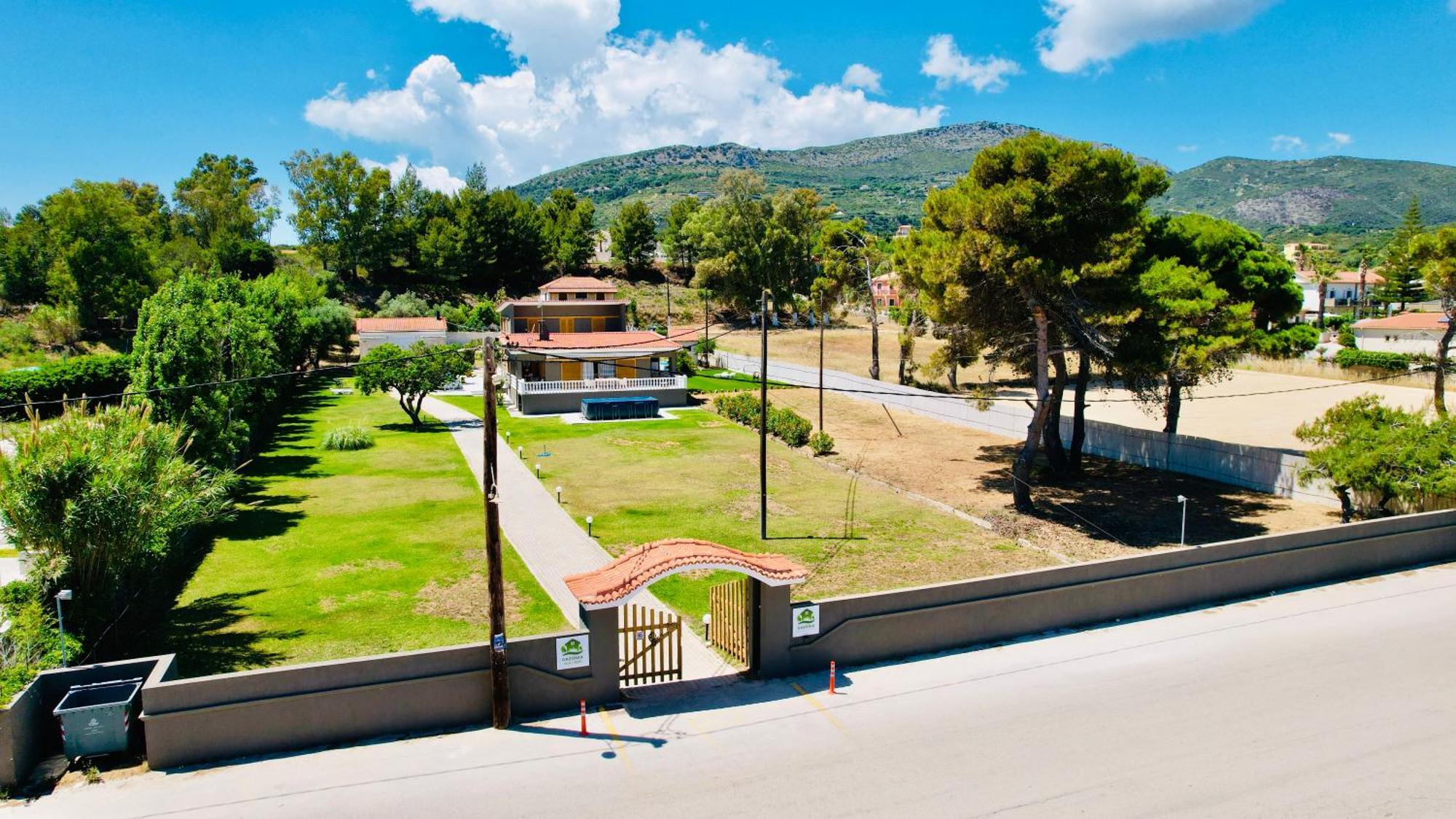Готель Gazonia Family Estate Skala  Екстер'єр фото