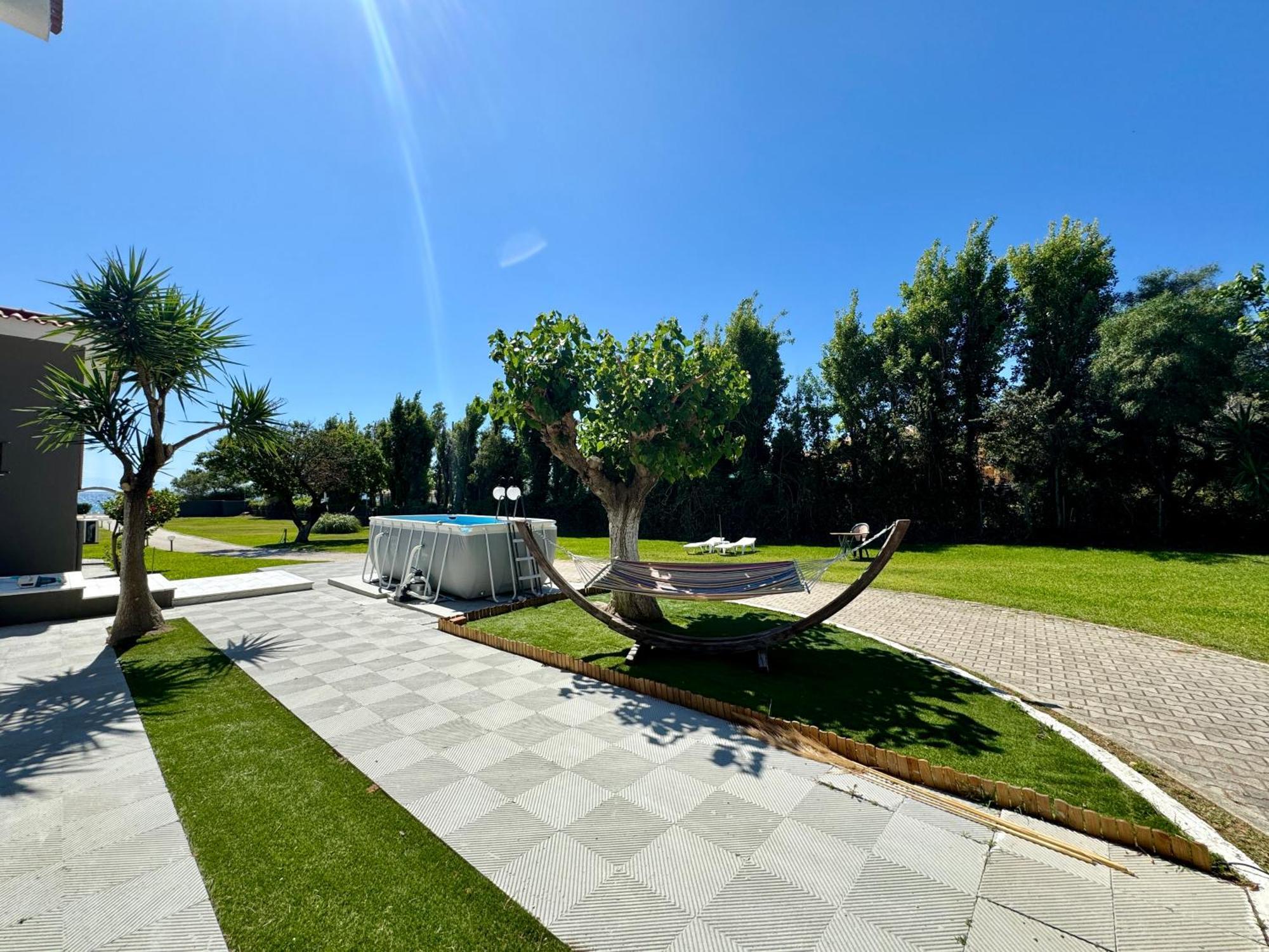 Готель Gazonia Family Estate Skala  Екстер'єр фото