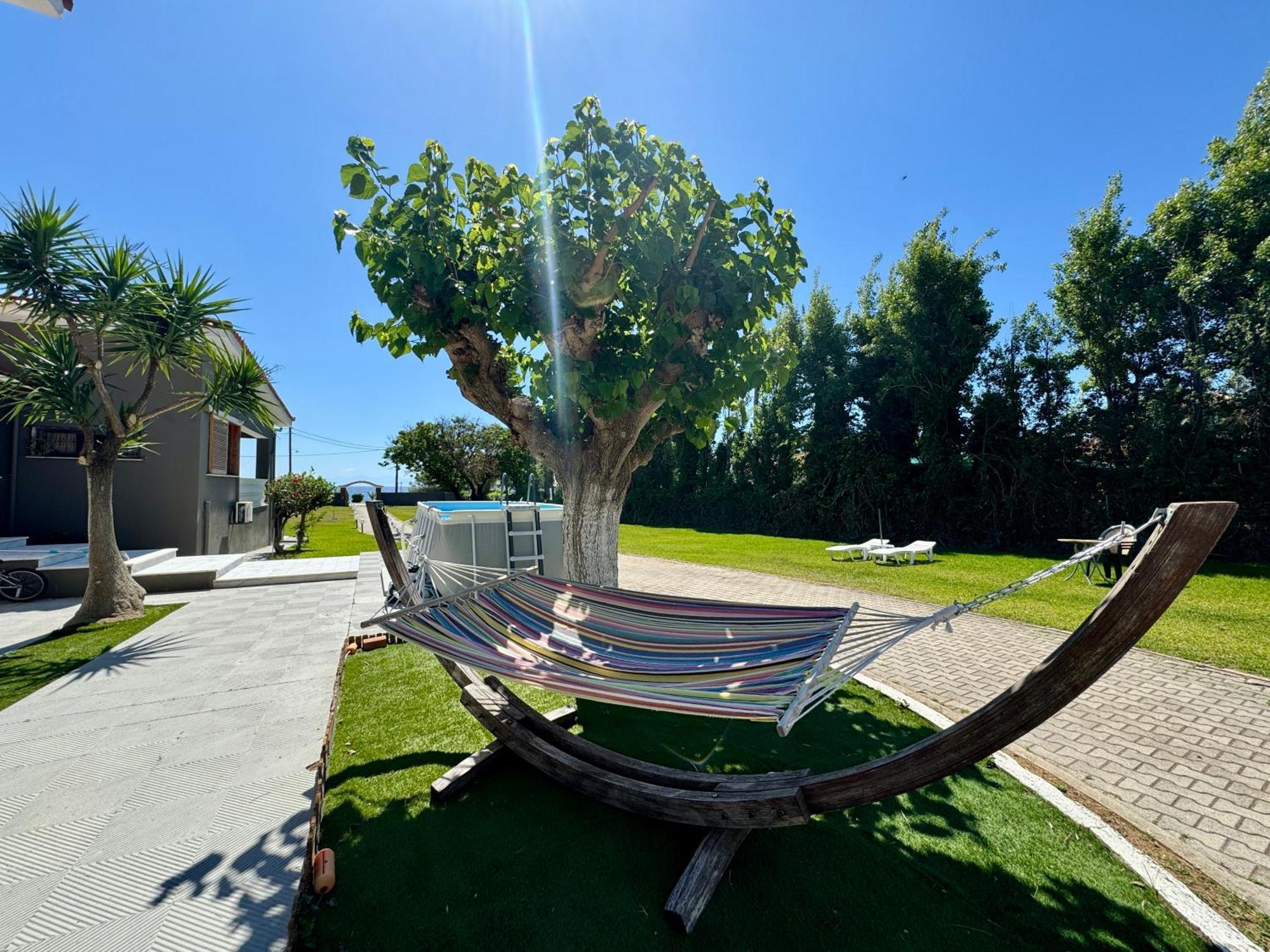 Готель Gazonia Family Estate Skala  Екстер'єр фото